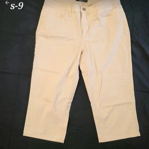 NWOT Lee riders capri